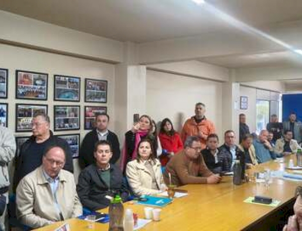 Vice-prefeita de Ipiranga do Sul participa de reunião da AMAU com debate sobre demandas regionais