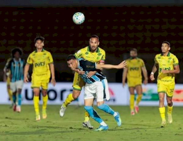 Contra o Mirassol, Grêmio perde por 2 a 1 no Brasileirão