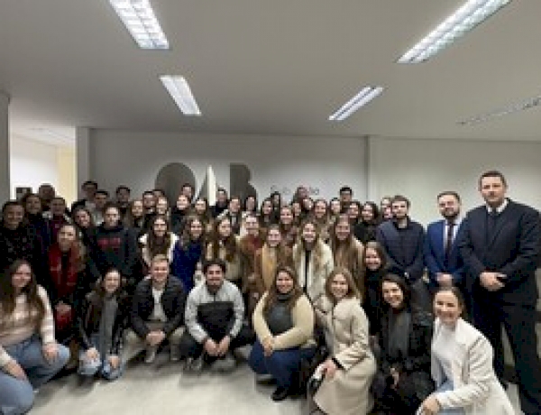 Formandos do Curso de Direito da URI visitam a OAB/RS Subseção de Erechim 