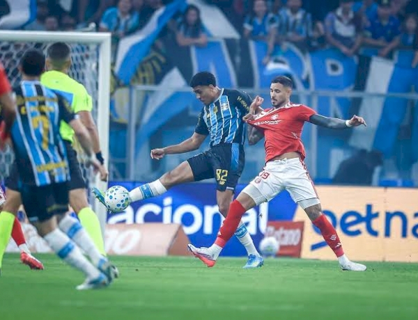 Grêmio faz 3 a 1 sobre o Inter e avança às semifinais da Copa do Brasil