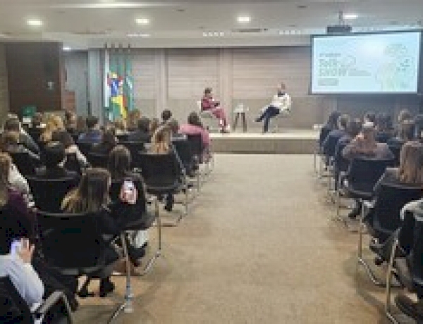 Unimed Erechim reúne profissionais para discutir os novos desafios da saúde no ambiente de trabalho
