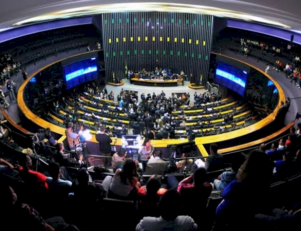 Conheça a nominata dos candidatos a deputado federal pelo RS eleitos e reeleitos neste dia 04 de outubro.