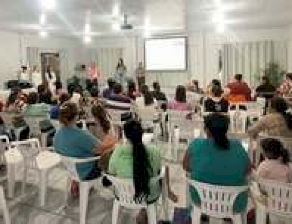 Nutrição da URI conscientiza sobre práticas alimentares saudáveis em Severiano de Almeida 