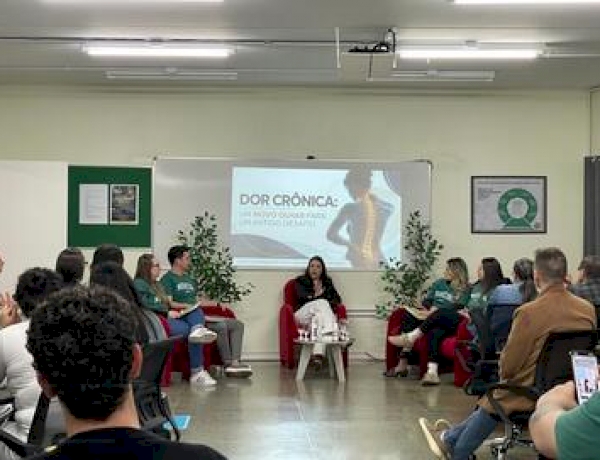 Roda de conversa na UNIDEAU discute dor crônica e possibilidades de cuidado