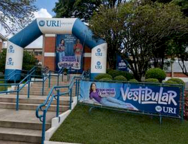 Centenas de candidatos fazem o Vestibular de Verão na URI neste domingo