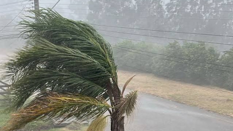 Chuva intensa prossegue no RS até a metade da semana; risco de fenômenos severos deve diminuir