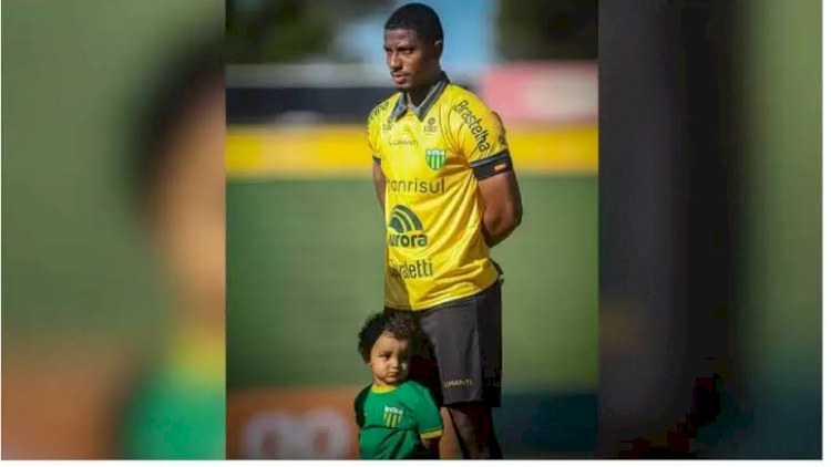 Filho de jogador do Ypiranga morre aos 2 anos após acidente