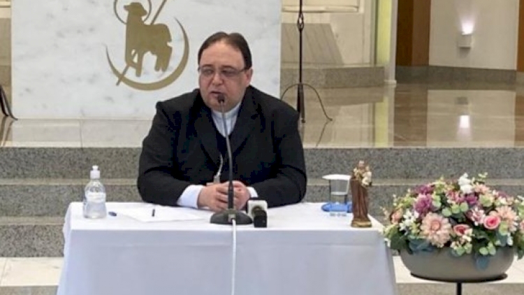 Dom Adimir convida Diocese de Erexim a rezar pelo Papa Leão XIV