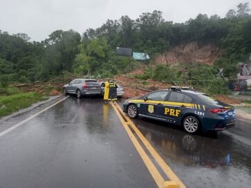 Chuva causa bloqueios em rodovias do Rio Grande do Sul
