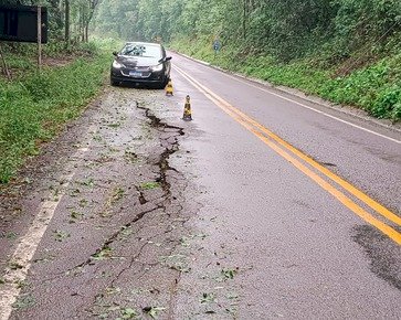 Enxurradas causam transtornos em Mariano Moro