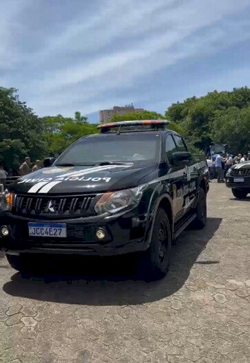 Polícia Civil recebe dezesseis viaturas