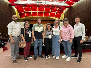 AMAU - Delegados participam da Conferência Nacional  de Educação - Etapa Estadual – em Porto Alegre