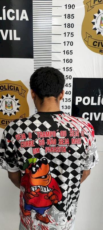 Casal é preso em flagrante por tráfico de drogas