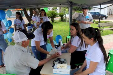 Ação do Novembro Azul é realizada na Praça Central de Ipiranga do Sul