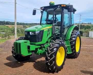 UFFS passa a contar com novo trator agrícola para as Áreas Experimentais