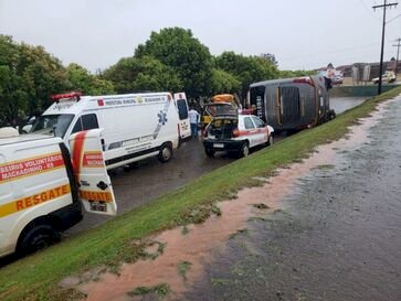 Ônibus tomba e deixa mais de 30 feridos em Machadinho
