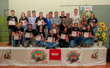Lideranças do SUTRAF-AU participam da Plenária da FETRAF-RS