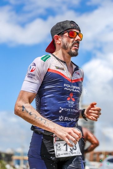 Atleta Tiago Perez de olho nos Mundiais de Triathlon em 2024