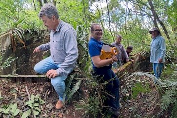 Ruínas da primeira Cooperativa Força e Luz privada do Brasil, em Quatro Irmãos