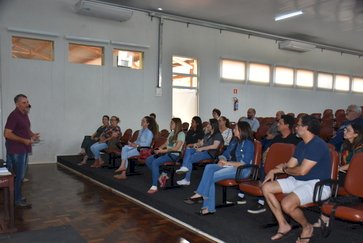 GETÚLIO VARGAS - Governo Municipal oficializa repasse dos recursos da  Lei Paulo Gustavo para agentes culturais getulienses