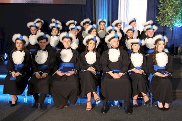 Novos bacharéis em Administração colam grau na URI