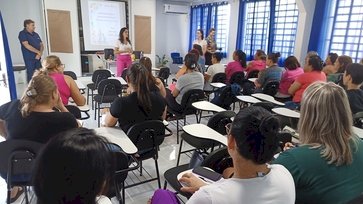 A Secretaria de Educação de Machadinho promove capacitação de Boas Práticas na Manipulação de Alimentos para Serventes.
