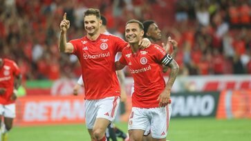 Internacional atropela Brasil de Pelotas e dispara na liderança do Gaúcho