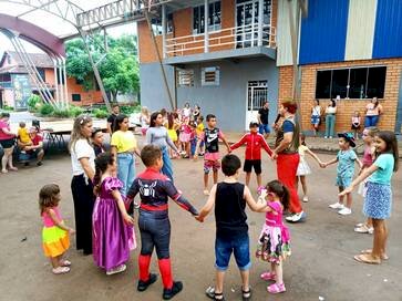 Carnaval de Rua de Machadinho contou com muita animação