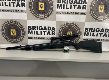Homem detido por caçar pombos no centro de Erechim