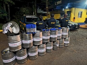 Polícia apreende quase meia tonelada de maconha escondida em barris de chope em Lajeado