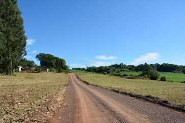 IPIRANGA DO SUL -  Melhorias são realizadas nas estradas de Santo Antão, Siqueira Campos e São Roque