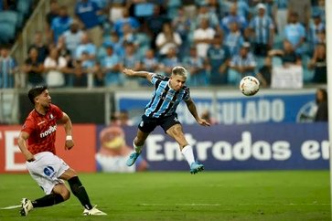 Grêmio perde em casa para o Huachipato e se complica na Copa Libertadores da América