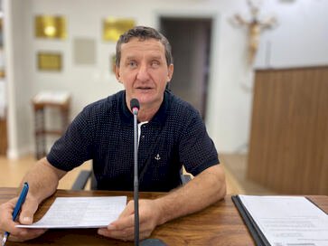 Câmara de Vereadores de Getúlio Vargas aprova construção de parada de ônibus na Rua Jacob Gremmelmaier