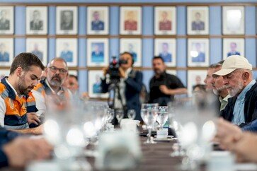 Governador se reúne com o presidente Lula para articular ações emergenciais no Estado