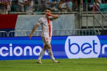 Colorado empata com gol de Borré