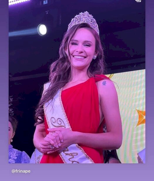 Gabriele Banaseski é a nova Rainha da Frinape 2024.