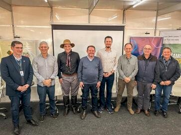 Turismo como forma de reconstruir o RS é pauta de encontro de gestores municipais na Casa Famurs