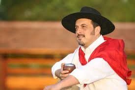 Cristiano Quevedo sobe ao palco do Acampamento Farroupilha de Getúlio Vargas hoje à noite (19)