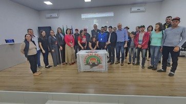 Agricultores de São João da Urtiga assinam primeiros contratos do retorno da Habitação Rural do Brasil