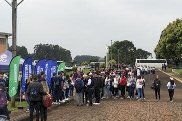 Universo URI mobiliza centenas de estudantes do Ensino Médio