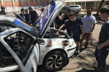 Projeto URI Rally Car é exibido aos estudantes da Universidade