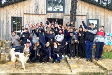 ALUNOS DA ESCOLA E DO CENTRO DE LÍNGUAS PARTICIPAM DE VIAGEM DE IMERSÃO EM INGLÊS