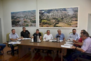 Getúlio Vargas realiza primeira reunião de transição de  governo para garantir continuidade administrativa