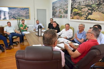 Getúlio Vargas realiza primeira reunião de transição de  governo para garantir continuidade administrativa