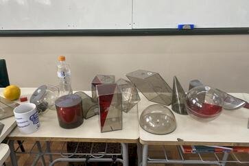 Alunos da Escola Básica têm aula lúdica para entender a Geometria Espacial