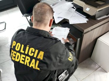 Polícia Federal realiza operação para combater corrupção na Justiça do Trabalho