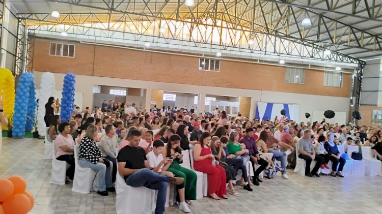 Formaturas marcam um novo ciclo de aprendizado em Machadinho com a celebração de valores e parceria entre comunidade e escola