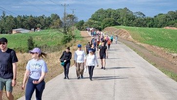Natureza, história e hospitalidade marcam caminhada em Silveira Martins
