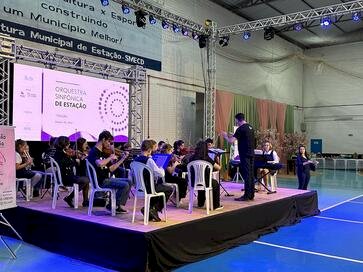 Orquestra Sinfônica de Estação  oferece aulas de iniciação musical.