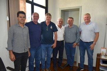 Prefeitos e entidades do agronegócio discutem decretos  de situação de emergência devido à estiagem severa
